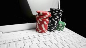 Spain delays launch of online gambling